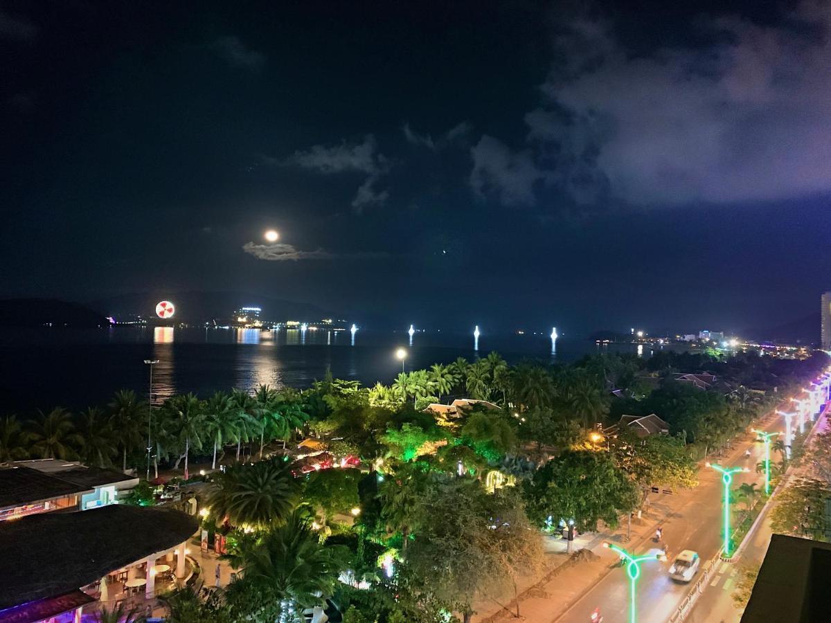 Anh Minh - Manchester Hotel Nha Trang Buitenkant foto